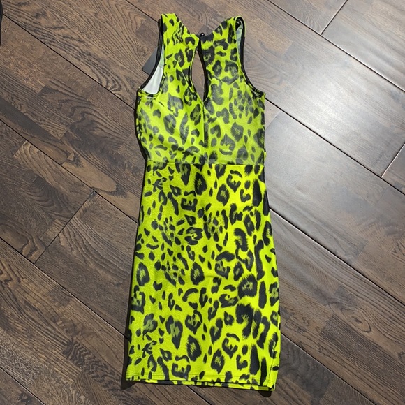 NWT FASHION NOVA Animal Print Dress Size S - Picture 2 of 4